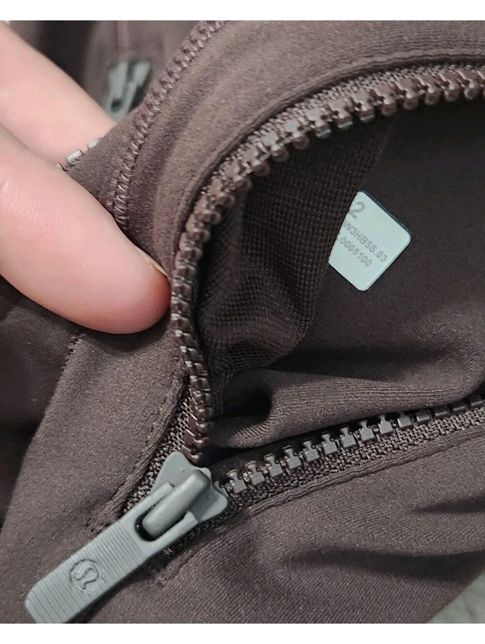 N/A lululemon cropped